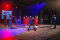 Wiggensbach_Turngala_2011_RednBlueBoysGroup_050.jpg