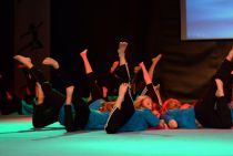 Wiggensbach_Turngala_2011_DancingGirls_016.jpg