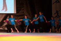 Wiggensbach_Turngala_2011_DancingGirls_026.jpg