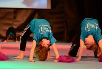 Wiggensbach_Turngala_2011_DancingGirls_009.jpg